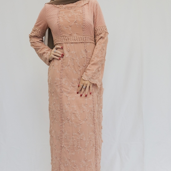 A-Line Floral Lace Dress - Picture 5 of 5